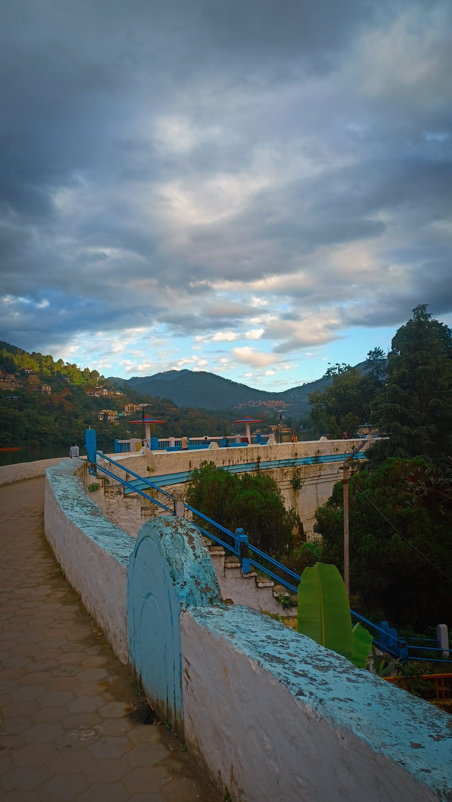 ictoria Dam Bhimtal with scenic views and greenery