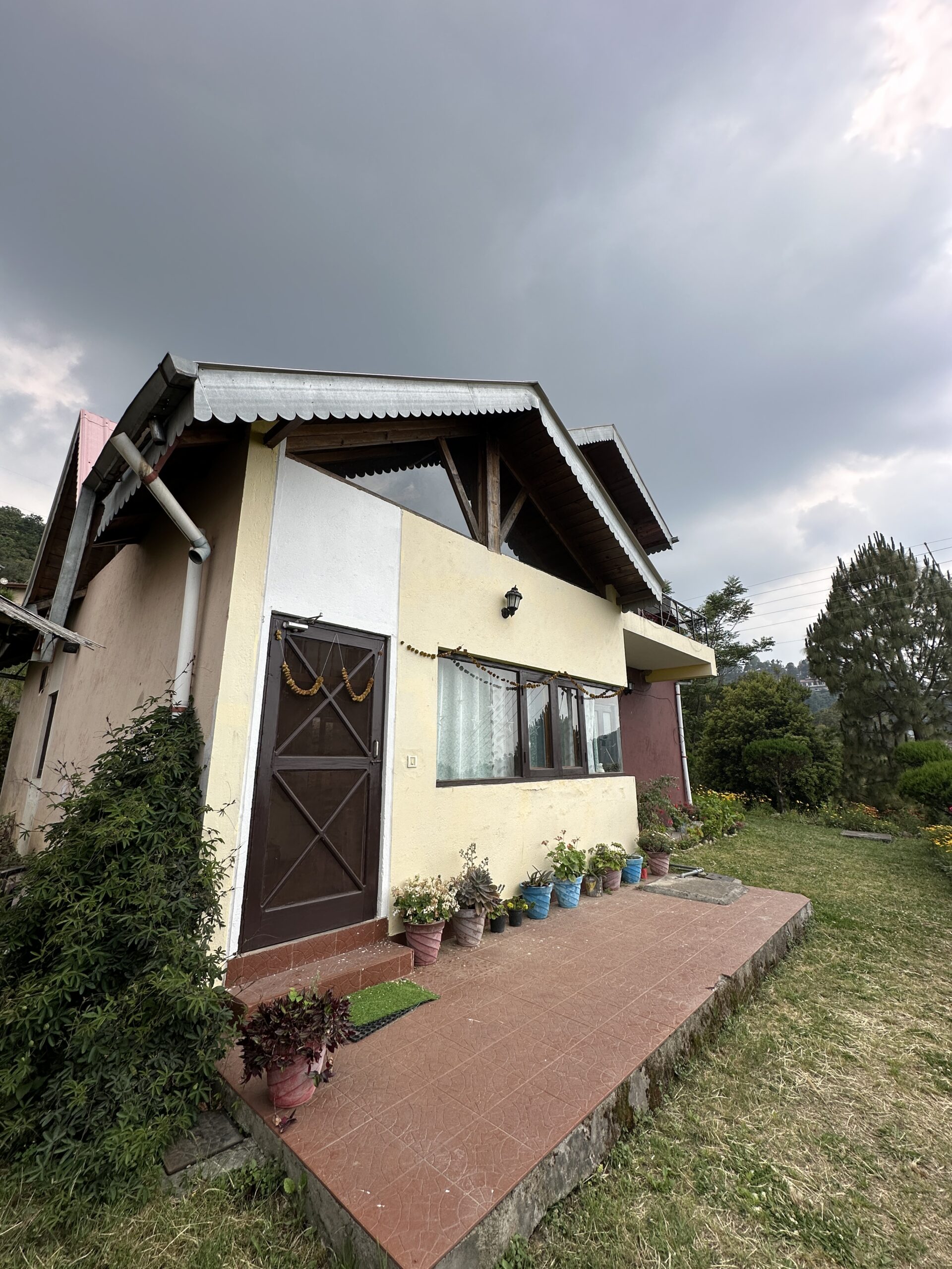 Bella Vista Homestay covered in snow