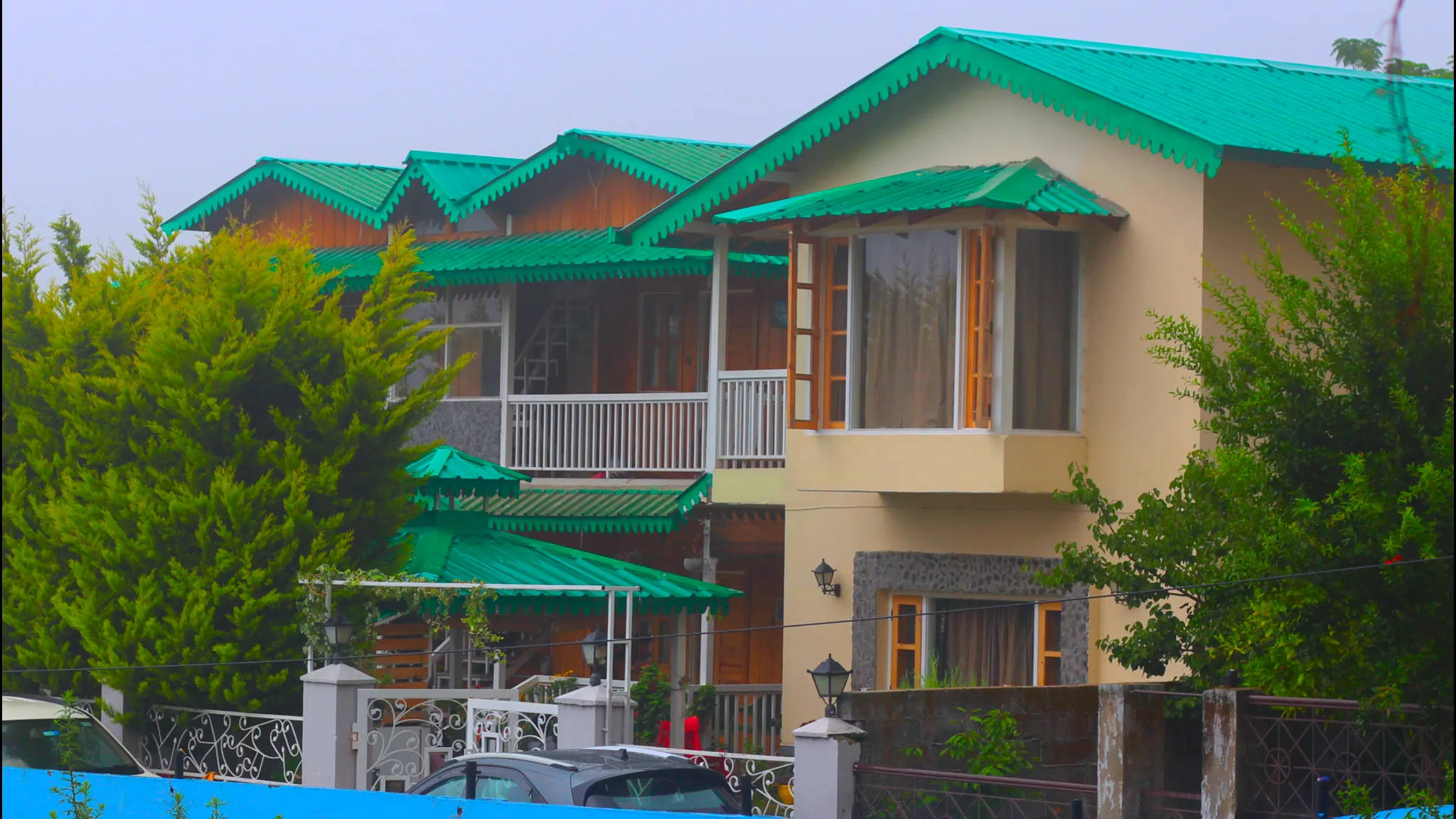 Mayadeep Homestay, Bhowali - hillside homestay near Kainchi Dham